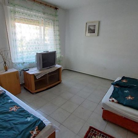 Malom Tavi Vendeghaz Tapolca Hotel Екстериор снимка